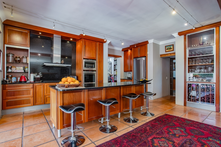 5 Bedroom Property for Sale in Windmeul Western Cape